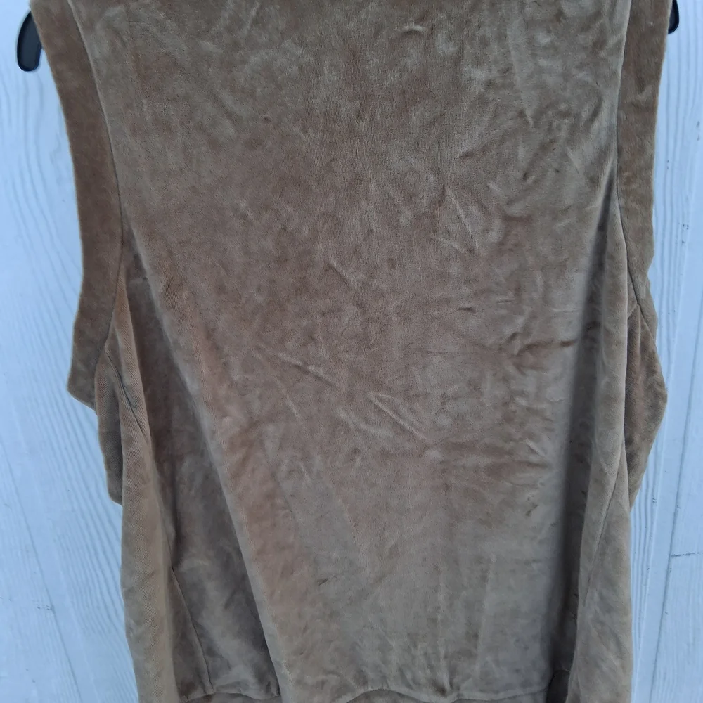 Quacker Factory Tan Top - Picture 3 of 3